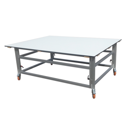 Standard work table for art works restoration Chassitech